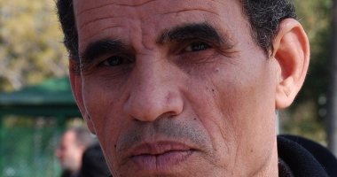 أولاد أحمد: شاعر خسره المجتمع المدني قبل أن يكسبه