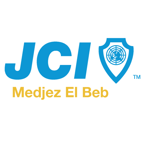 الغرفة الفتية العالمية – مجاز الباب